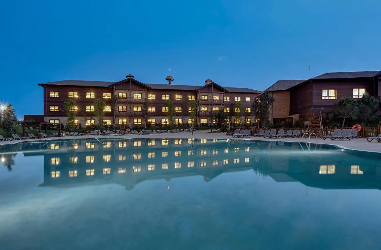 PortAventura Hotel Colorado Creek: Theme Park Access Included Salou