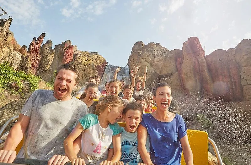 PortAventura Hotel Colorado Creek: Theme Park Access Included Salou