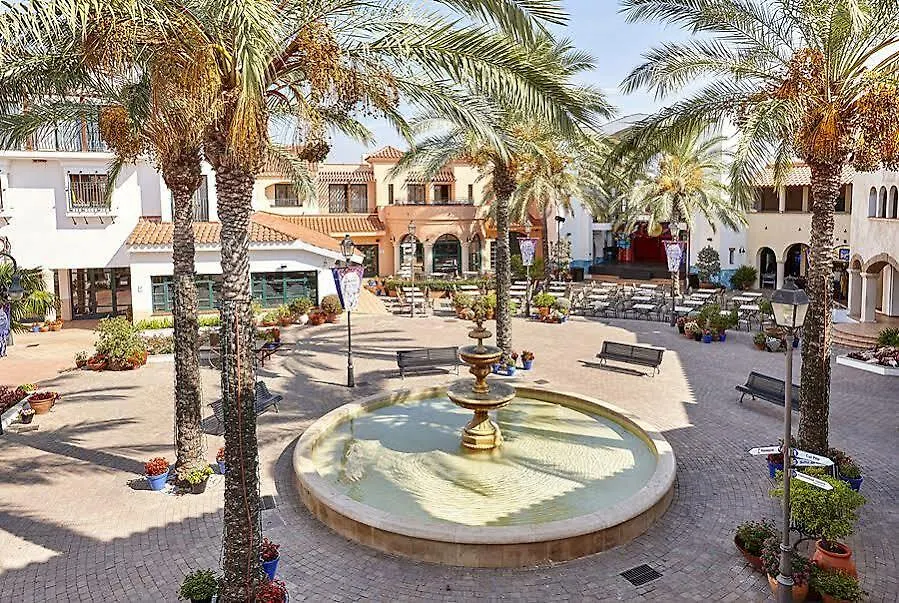 PortAventura Hotel Colorado Creek: Theme Park Access Included Salou Spain