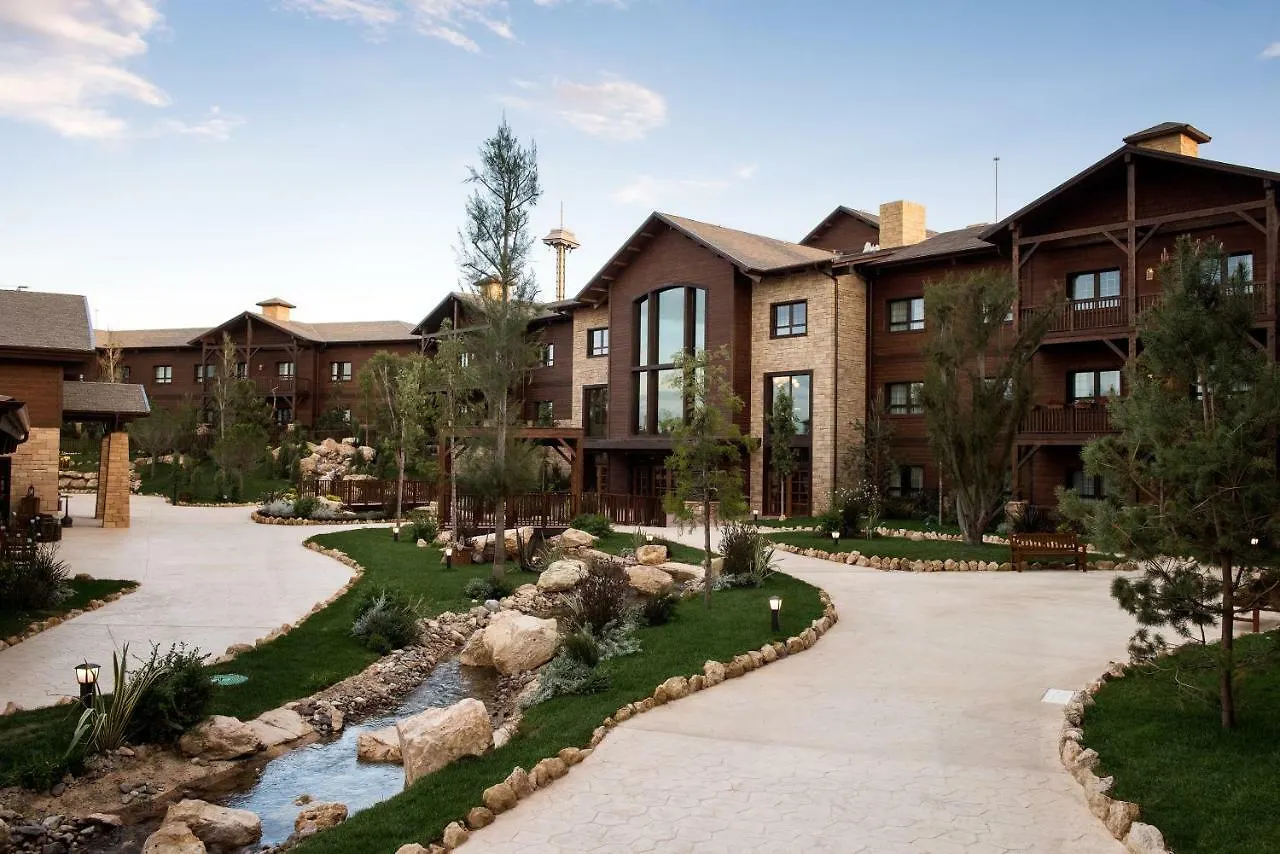 PortAventura Hotel Colorado Creek: Theme Park Access Included Salou